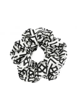 Kazar Satynowe scrunchie w monogramy| Ozdoby Do Włosów|Wszystkie Akcesoria